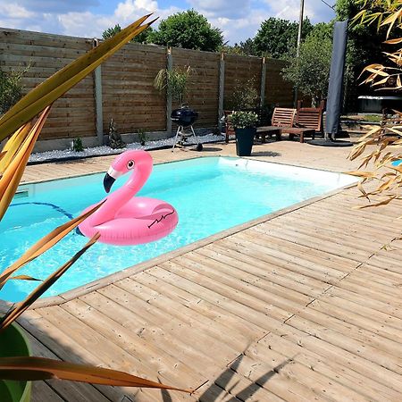 הוילה סנט-מדארד-אן-ז'אל Tiny House Avec Jardin Et Acces Piscine Chauffee מראה חיצוני תמונה